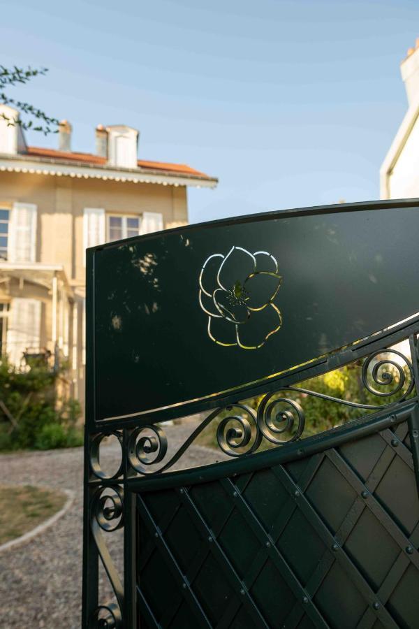 Le Parc Du Magnolia Bed & Breakfast Montbéliard Exterior photo